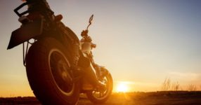 Mejores motos para viajes largos o manejar por carreteras largas
